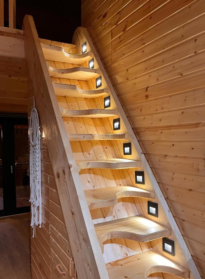 Moodysun Studio, Remote Tiny Home Comarnic Εξωτερικό φωτογραφία